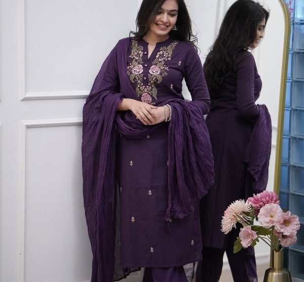 Elegant and Comfortable Traditional Wear Readymade Women Kurta Palazzo Set For Eid  Straight Cut Long Kurtis
