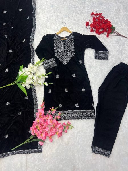 Elegant Fully Stitched Velvet Suit with Dupatta for Festive Looks Ready To Wear Collection