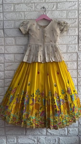 Elegant Kediya Style Printed Chinon Silk Lehenga Choli for Ethnic Wear for Girls Wear Girls Wear