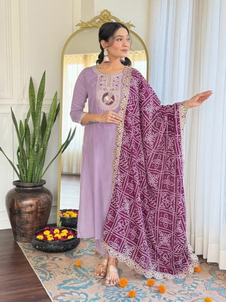 Elegant Lavender 3-Piece Kurti Set with Silk Blend Dupatta For Festive Wear 2025 3 Piece Kurti Set