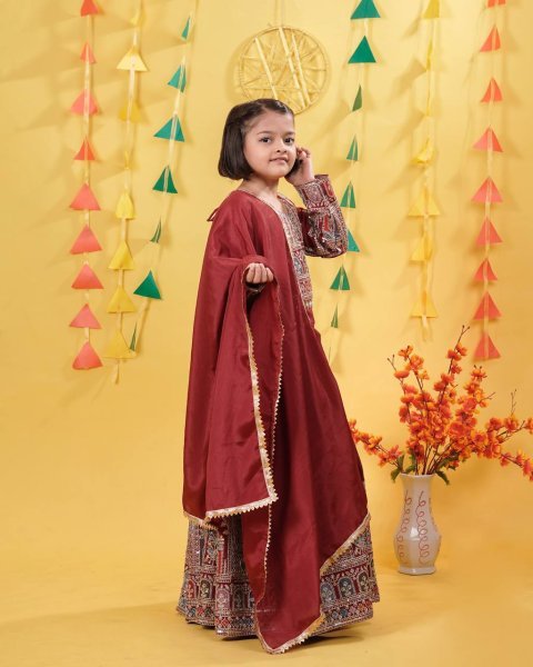 Elegant Vichitra Silk Girl   s Lehenga Choli with Dupatta Perfect for Festive Moments Girls Wear