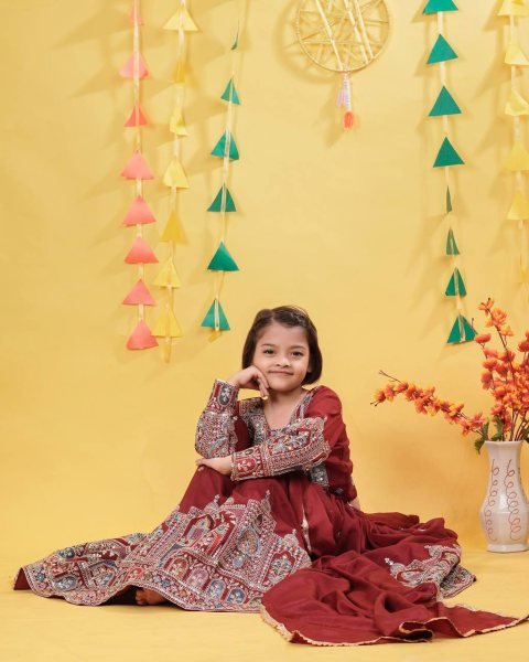 Elegant Vichitra Silk Girl   s Lehenga Choli with Dupatta Perfect for Festive Moments Girls Wear