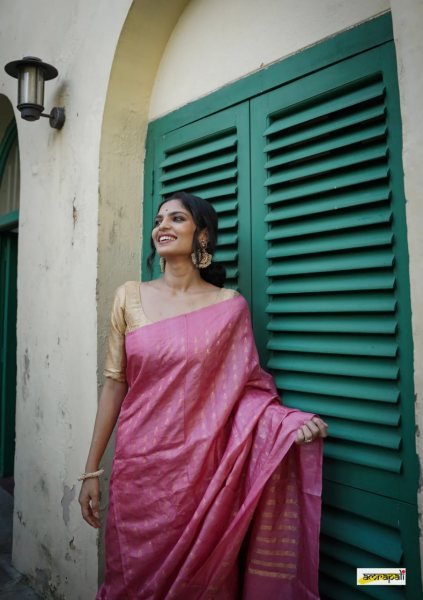 Elevate Your Festive with a Mauve Banarasi Saree in Soft Silk & Gold Zari Banarasi Saree Wholesale