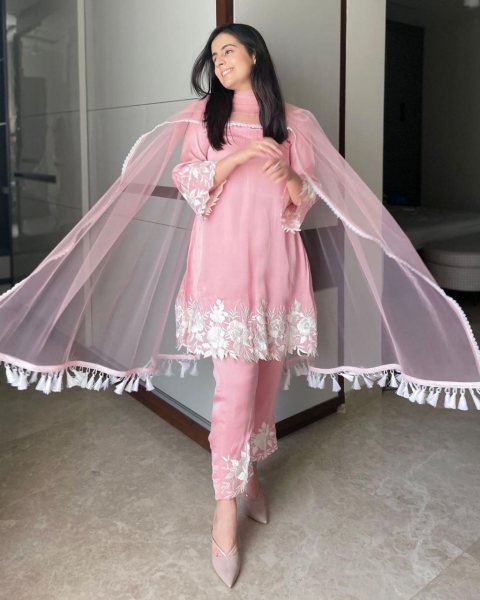 Embroidered Kurta With Matching Pants And Dupatta Set Embroidery Suits Wholesale
