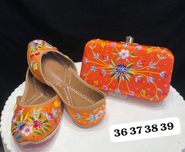 Embroidered Punjabi Jutti with Matching Designer Clutch Wedding Special Ethnic Combo Offer Fashion Accessories Wholesale