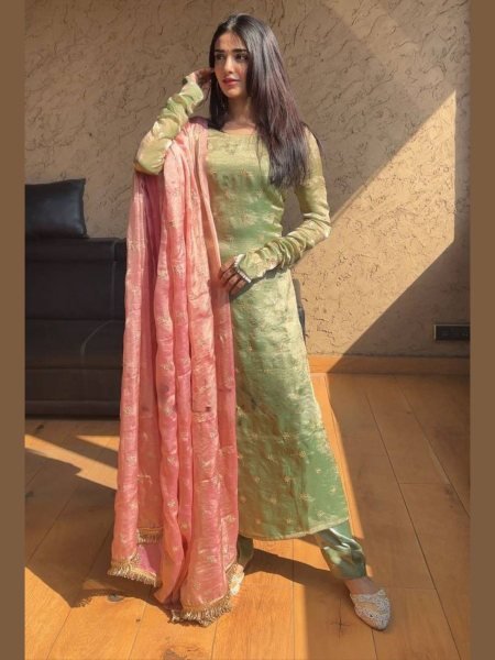 Fancy Colorful Jimmy Choo Casual  & Ethnic Wear Dress with Bottom Fully Stitched 3PC Set for Resellers at Low Price  Straight Cut Long Kurtis