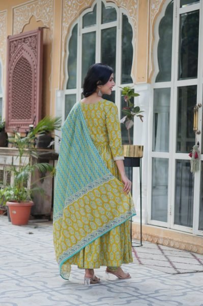 Fancy V-Neck Pure Cotton 3PC Suit Set Readymade Kurta, Pant & Dupatta Summer Wear for Women at Best Wholesale Price  Straight Cut Long Kurtis