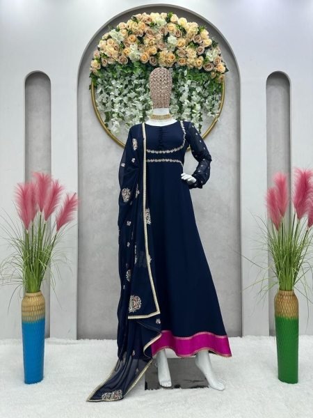 Festival Wear Georgette Thred Work Gown With Dupatta Kurti With Dupatta Wholesale