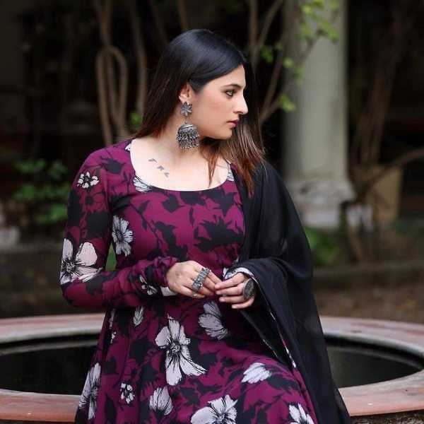 Floral Georgette White Flower Printed Kurti With Dupatta Kurti With Dupatta Wholesale