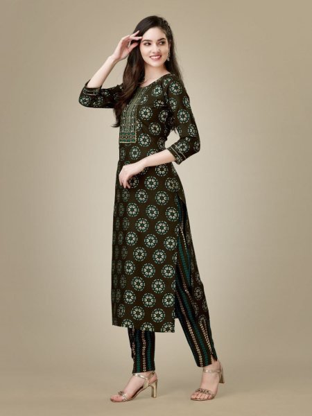 Foil Printed Heavy Rayon Embroidery Kurti Set  Kurti With Bottom Wholesale