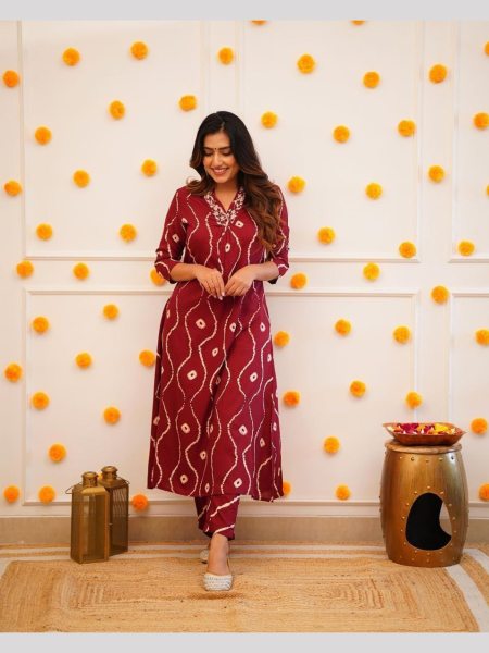 For Special Occation Women Rayon Kurti With Pant  Kurti With Bottom Wholesale