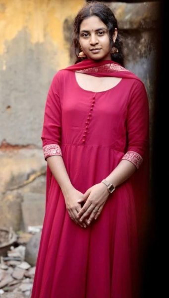 Fox Georgette Gold Printed Border Gown With Dupatta Kurti With Dupatta Wholesale
