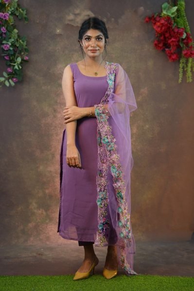 Fox Georgette Kurti Pant With Embroidery Work Dupatta 3 Piece Kurti Set
