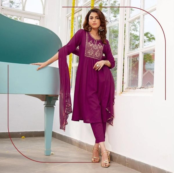 fox Georgette With Embrodery Design Kurti Set 3 Piece Kurti Set