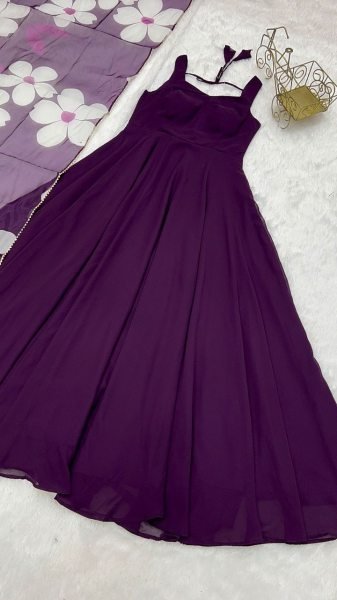 Fully Flair Soft Fox Georgette Gown With White Flower Printed Dupatta Kurti With Dupatta Wholesale