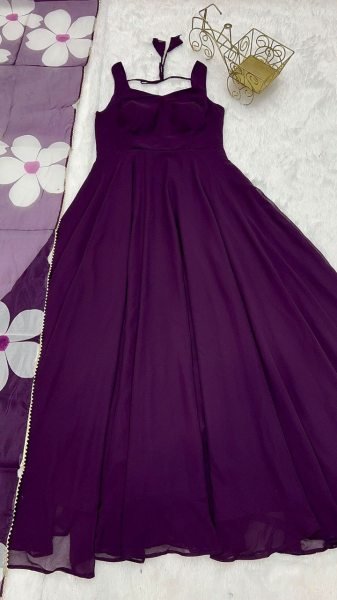 Fully Flair Soft Fox Georgette Gown With White Flower Printed Dupatta Kurti With Dupatta Wholesale