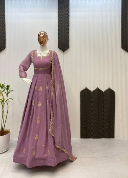 Genteel Lavender Fully Stitched Long Gown with Border Dupatta at Manufacturer Rate Anarkali Kurtis 