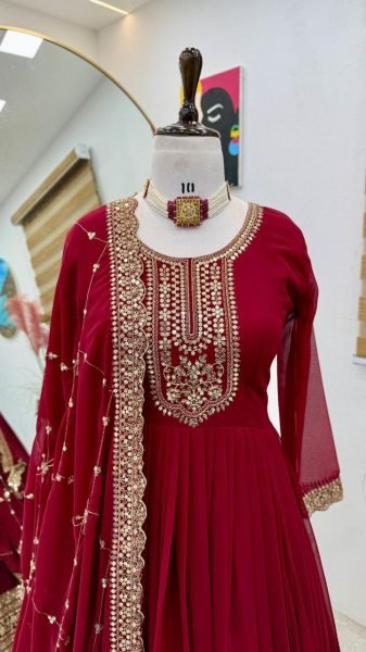  GORGEOUS DESIGNER ANARKALI GOWN WITH DUPATTA SET Ready To Wear Collection