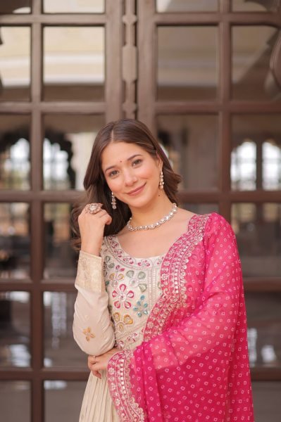 Graceful Pink Anarkali Gown in Jacquard With Heavy Work & Printed Dupatta Anarkali Kurtis 
