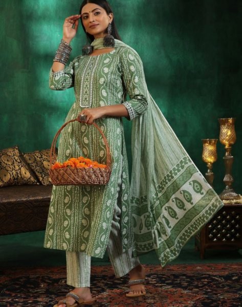 Green Printed Cotton Straight Suit With Dupatta Set Designer Kurti In Wholesale 