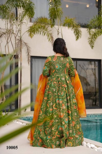 Green Tabby Silk Anarkali Gown Ready to Wear Sleeveless Style with Heavy Inner Shine Anarkali Kurtis 