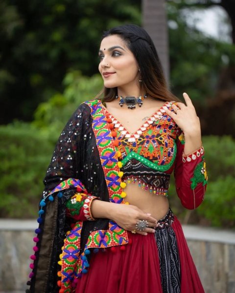 Heavy Butter Silk Lehenga Choli With Real Mirror Work  Navratri Lehnega Choli