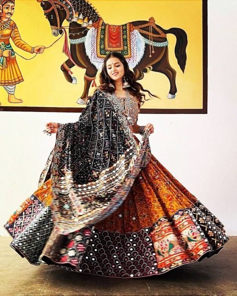 HEAVY BUTTER SILK WITH DIGITAL PRINT Navratri Lehenga Choli  Navratri Lehnega Choli