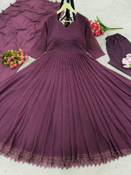 Heavy Faux Georgette Anarkali Gown Pant And Dupatta With Fancy Latkan  3 Piece Kurti Set