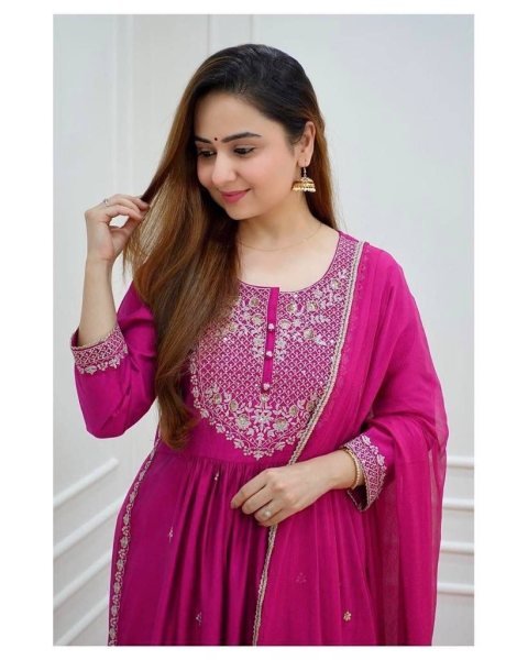 Heavy Georgette Embroidery Nayra Cut Kurti Set  Ready To Wear Collection