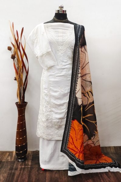 Heavy Rayon Cotton With Sequence Embroidery Work pakisatani Suit Pakistani Suits Wholesale