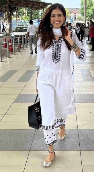 Heavy Rayon Kurti Pant With Dupatta Ready To Wear Collection