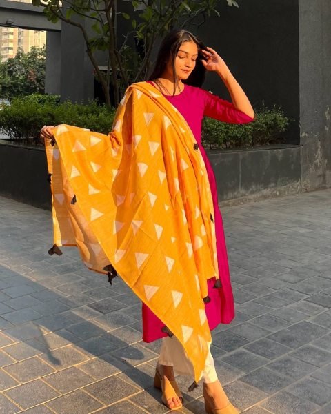 Heavy Reyon Cotton Kurti Pant With Dupatta  3 Piece Kurti Set