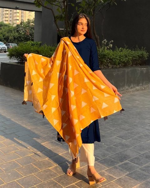 Heavy Reyon Cotton Kurti Pant With Dupatta  3 Piece Kurti Set