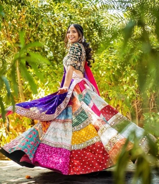 Hevay Muslin Cotton With Embrodery & Mirror Work Navratri Lehenga Collection Navratri Lehnega Choli