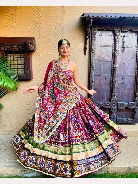 In New Design Heavy Muslin Cotton Navratri lehenga Choli  Navratri Lehnega Choli