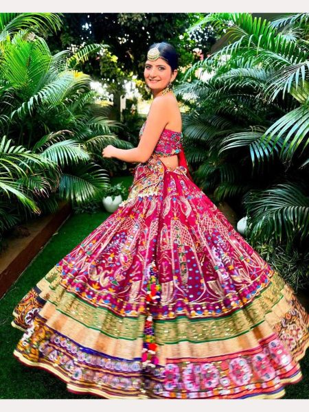 In New Design Heavy Muslin Cotton Navratri lehenga Choli  Navratri Lehnega Choli