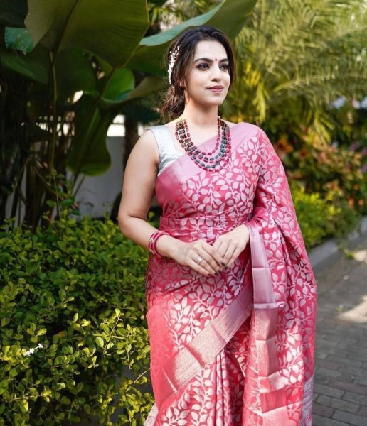 Indian Wedding Banarasi Lichi Silk Saree Banarasi Saree Wholesale
