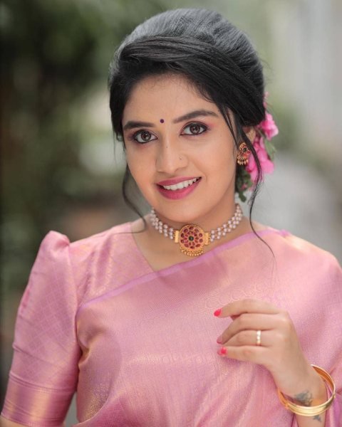 Indian Wedding Wear Soft Lichi Silk Banarasi Saree  Silk Sarees Wholesale