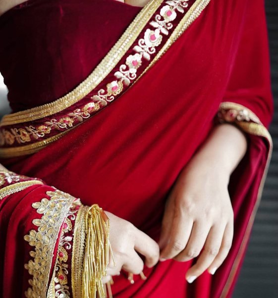 Kumkum Red Velvet Saree with Zari and Lavender Border for Wedding Look Embroidery Sarees Wholesale