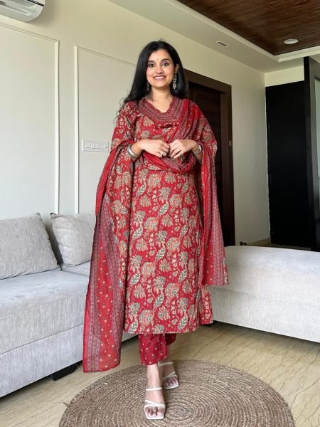 Latest Indian 3 pc Cotton  Suit  With Dupatta                          3 Piece Kurti Set