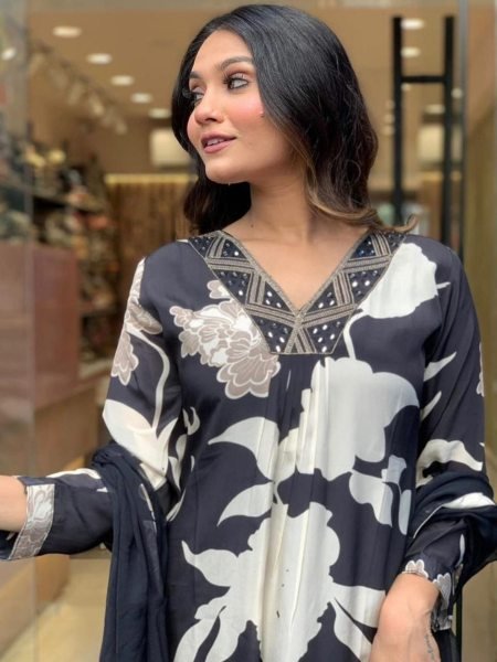 Launching New Cotton Muslin Kurti Pant Set with Embroidery Work 3 Piece Kurti Set