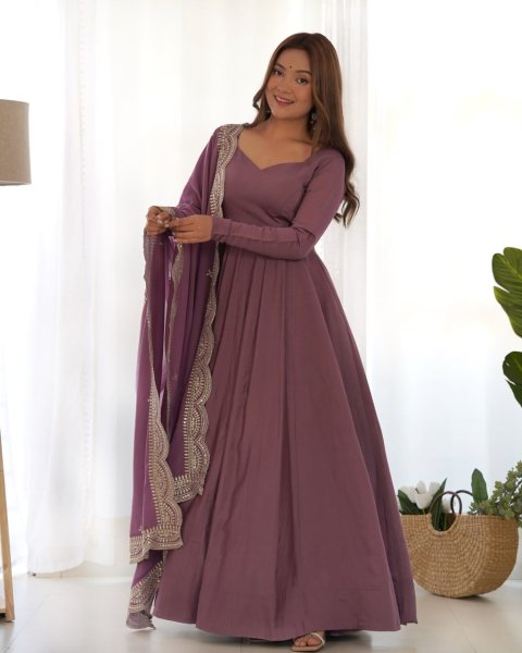 Lavender Pure Romansilk Anarkali Gown Set with Dupatta At Wholesale Rate 3 Piece Kurti Set