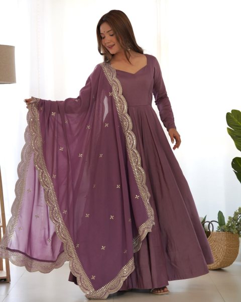 Lavender Pure Romansilk Anarkali Gown Set with Dupatta At Wholesale Rate 3 Piece Kurti Set