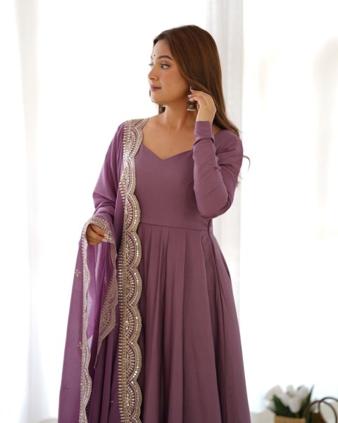 Lavender Pure Romansilk Anarkali Gown Set with Dupatta At Wholesale Rate 3 Piece Kurti Set