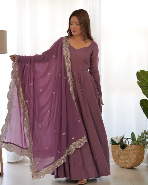 Lavender Pure Romansilk Anarkali Gown Set with Dupatta At Wholesale Rate 3 Piece Kurti Set