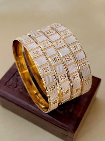  Lightweight 4 Piece Gold Bangles for Women Perfect for Daily Use Fashion Accessories Wholesale