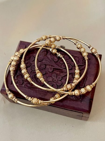  Lightweight 4 Piece Gold Bangles for Women Perfect for Daily Use Fashion Accessories Wholesale