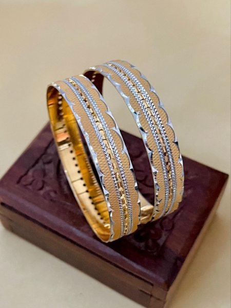  Lightweight 4 Piece Gold Bangles for Women Perfect for Daily Use Fashion Accessories Wholesale