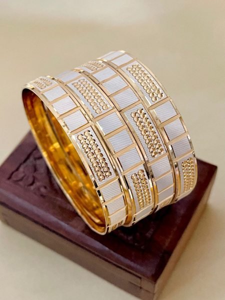  Lightweight 4 Piece Gold Bangles for Women Perfect for Daily Use Fashion Accessories Wholesale