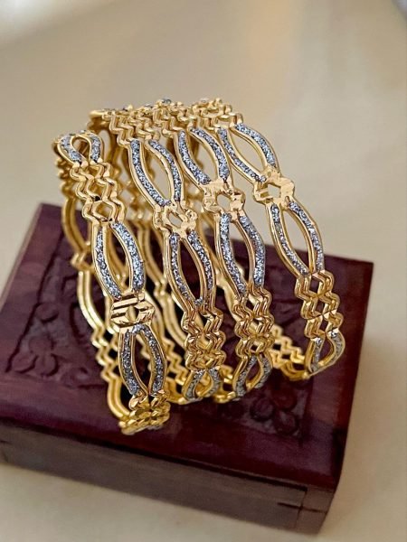  Lightweight 4 Piece Gold Bangles for Women Perfect for Daily Use Fashion Accessories Wholesale